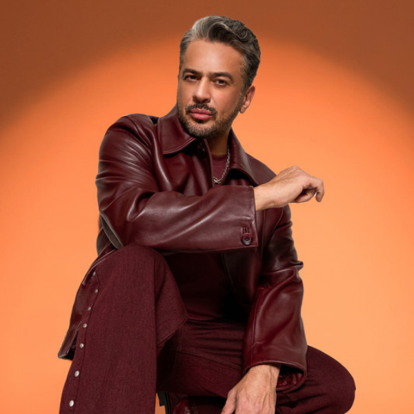 Emre Altuğ profil fotoğrafı